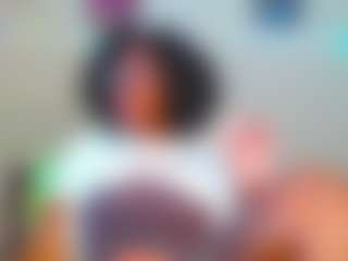 Live cam show with CinnamonSpice - Black Shaved Pussy on sexylive.show