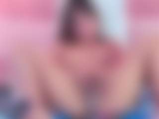 Live cam show with CandyMari - Cute on madthumbs