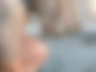 Live cam show with Dalila Sette - Nipple Piercings on Mixed Magazine Live