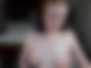 Emili-Hols's Live Sex Cam Show
