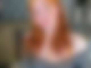 Live cam show with Emili-Hols - Normal on CamClone