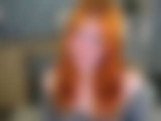 Live cam show with Emili-Hols - Gray Eyes on CamClone