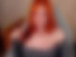 Live cam show with Emili-Hols - Spank Brown Hair on SinfulBabes