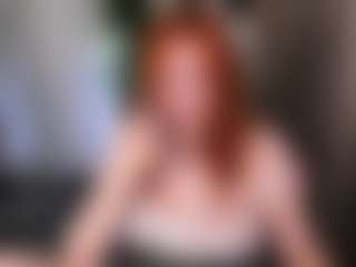 Live cam show with Emili-Hols - Smoking on Camsoda