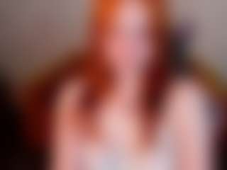 Live cam show with Emili-Hols - Gray Eyes on EXY