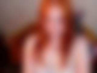 Live cam show with Emili-Hols - Gray Eyes on chickslive.net
