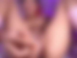 Live cam show with lili-jhs - Striptease on Camsoda