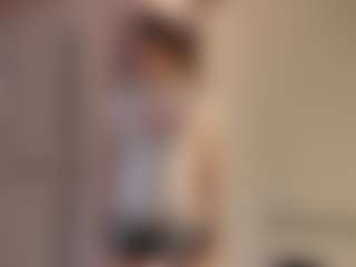 Live cam show with Moonfaairy - Fingering on crypto-cams
