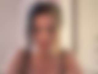 Moonfaairy's Live Sex Cam Show
