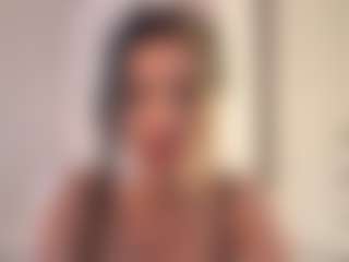 Moonfaairy's Live Sex Cam Show