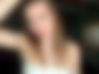 Live cam show with TrudieBeaumont - Blue Eyes on 1on1-livenow