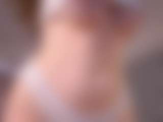 Live cam show with Mary - Blue Eyes on madthumbs