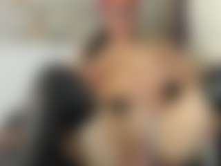Live cam show with Brithanyadams - Public Mature on dropp.cam