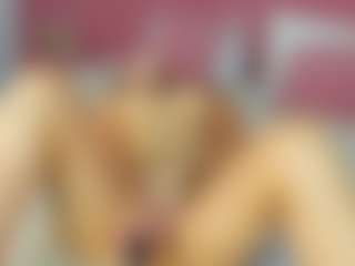 Live cam show with Lilith - Shaved Pussy on SpankPalCams