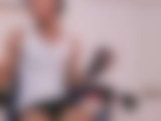 Live cam show with adam-walker90 - White on Milfs Live | colombia