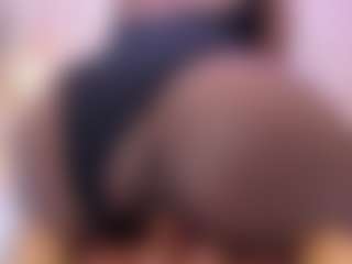 Live cam show with AlissonKim - Ebony on CamwithHer | colombia