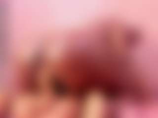 Live cam show with AlissonKim - Thick on AdultVida.com