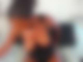 Live cam show with AlissonKim - Strip Black on Camsoda