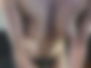 CorrinneHillestad's Live Sex Cam Show