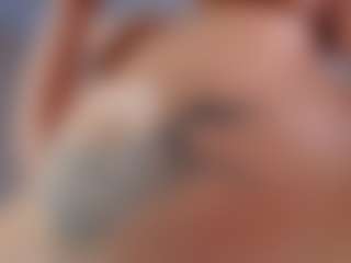 Live cam show with CorrinneHillestad - Normal on camgirlchat.live
