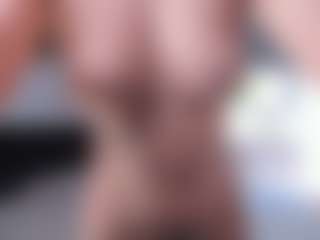 Live cam show with CorrinneHillestad - Brown Eyes on Camsoda