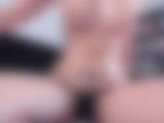 Live cam show with CorrinneHillestad - Public on Camsoda