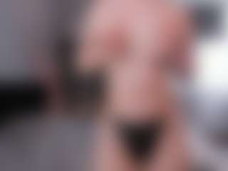 CorrinneHillestad's Live Sex Cam Show