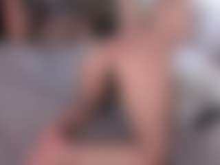CorrinneHillestad's Live Sex Cam Show