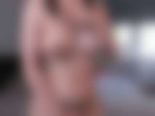 Live cam show with CorrinneHillestad - Brown Hair on CamwithHer