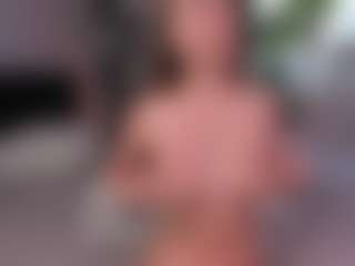 CorrinneHillestad's Live Sex Cam Show
