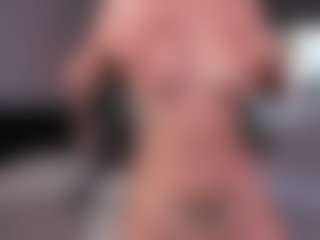 CorrinneHillestad's Live Sex Cam Show