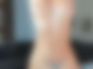CorrinneHillestad's Live Sex Cam Show