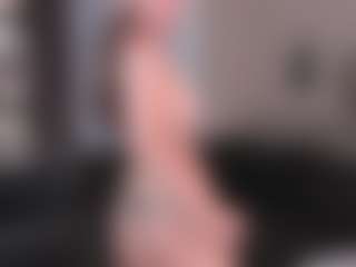 CorrinneHillestad's Live Sex Cam Show