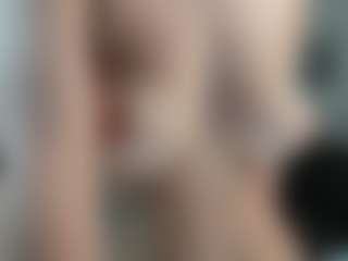 CorrinneHillestad's Live Sex Cam Show