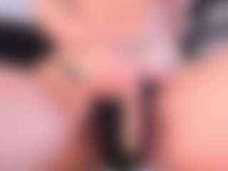 CorrinneHillestad's Live Sex Cam Show