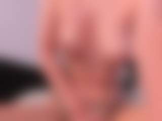CorrinneHillestad's Live Sex Cam Show