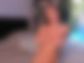 CorrinneHillestad's Live Sex Cam Show