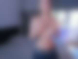 CorrinneHillestad's Live Sex Cam Show