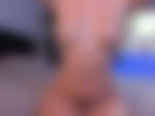CorrinneHillestad's Live Sex Cam Show