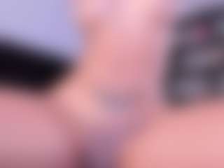 CorrinneHillestad's Live Sex Cam Show