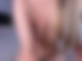 CorrinneHillestad's Live Sex Cam Show