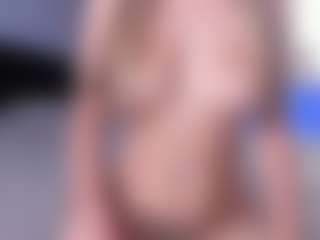 CorrinneHillestad's Live Sex Cam Show