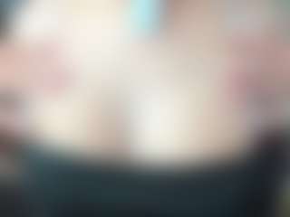 CorrinneHillestad's Live Sex Cam Show