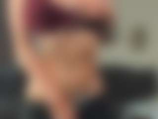 CorrinneHillestad's Live Sex Cam Show