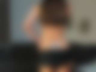 Live cam show with CorrinneHillestad - Granny on Fling VIP Chat