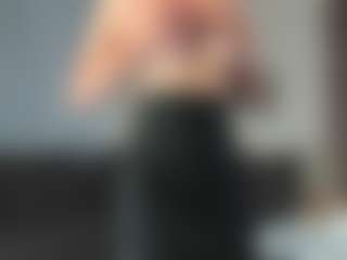 CorrinneHillestad's Live Sex Cam Show