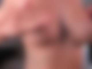 CorrinneHillestad's Live Sex Cam Show