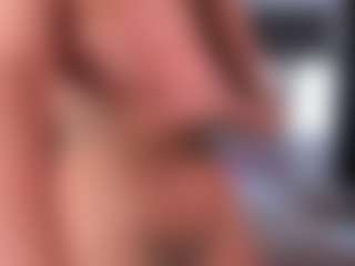 CorrinneHillestad's Live Sex Cam Show