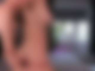 CorrinneHillestad's Live Sex Cam Show