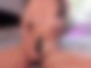 Live cam show with CorrinneHillestad - Granny Brown Hair on TastyBlacksLive